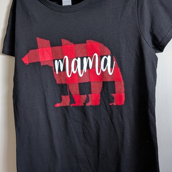 Gildan Black and Red Bear Design Short Sleeve Tees - Picture 4 of 7